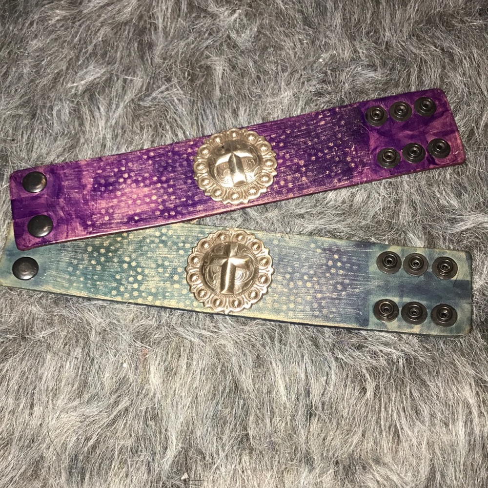 Genuine 100% leather bracelet